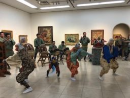 日動画廊新年会　獅子舞