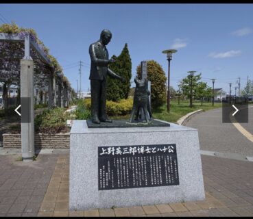 三重県津市にあるハチ公像